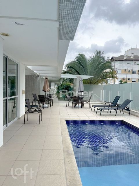 Image 3 - 876643