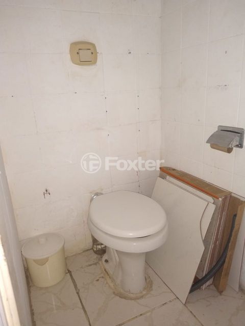 Image 4 - 876651