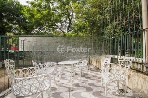 Image 14 - 876677