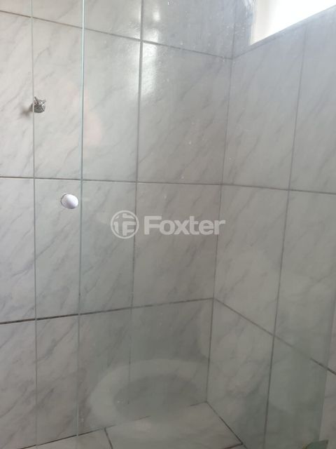 Image 3 - 876679