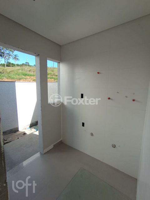 Image 7 - 876682