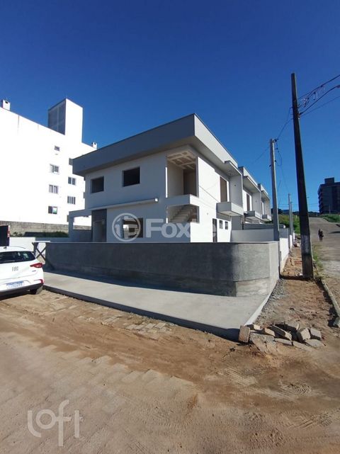Image 3 - 876682