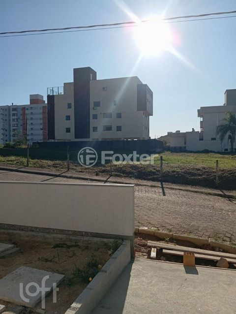 Image 5 - 876682