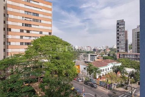 Image 6 - 876685