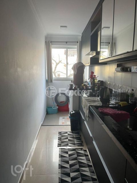 Image 10 - 876693