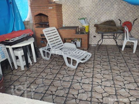 Image 15 - 876702