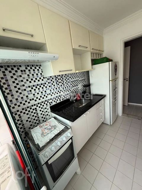 Image 1 - 876714