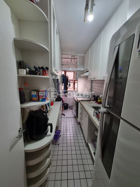 Image 3 - 876716