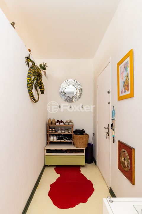 Image 7 - 876724