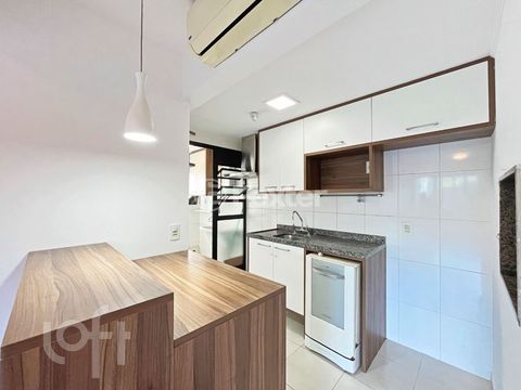 Image 7 - 876734