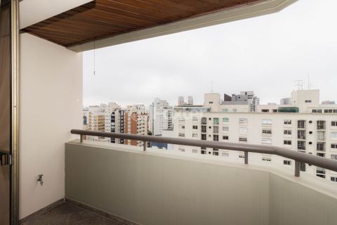 Image 10 - 876772