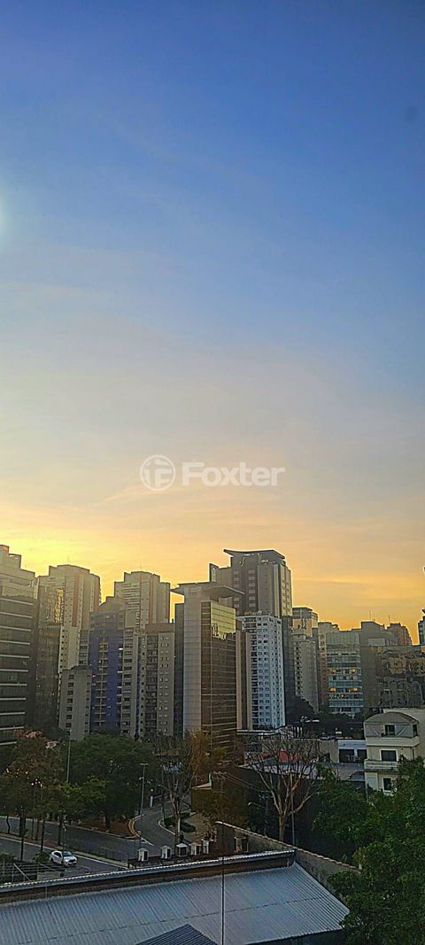 Image 8 - 876773