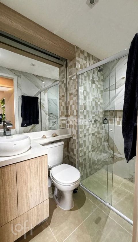 Image 8 - 876777