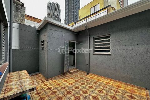 Image 9 - 876779