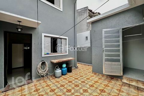Image 10 - 876779
