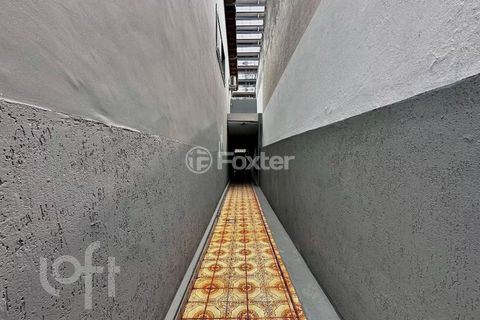 Image 13 - 876779