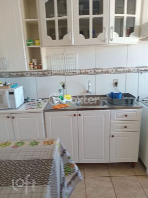 Image 6 - 876825