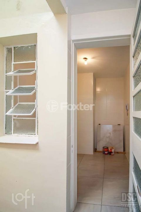 Image 9 - 876839