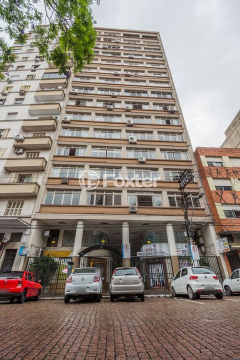 Image 3 - 876840
