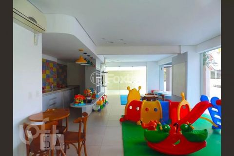 Image 5 - 876841