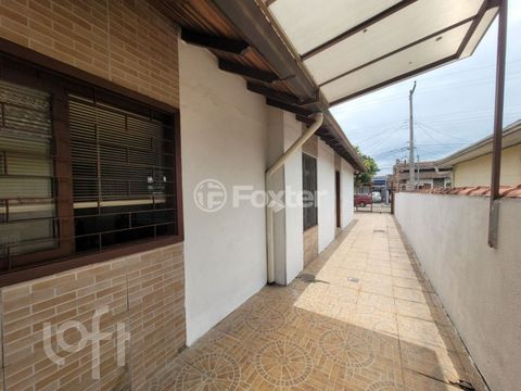 Image 1 - 876855