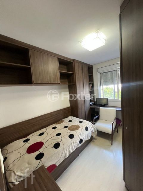 Image 7 - 876856