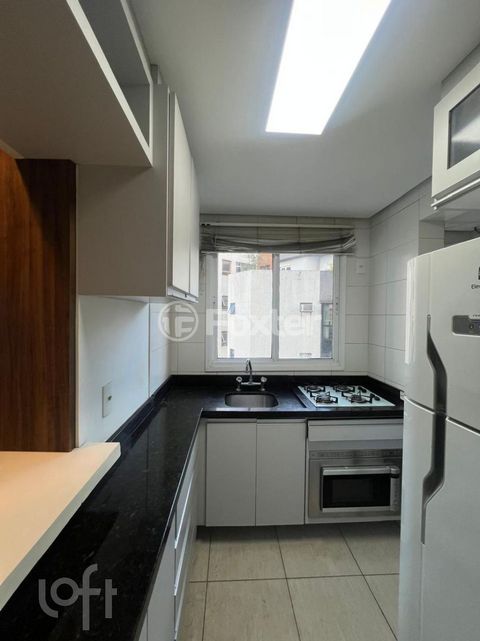 Image 19 - 876856