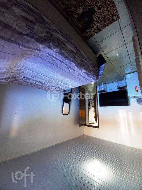Image 3 - 876857