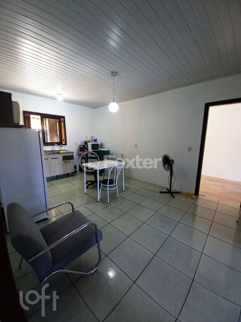 Image 8 - 876857