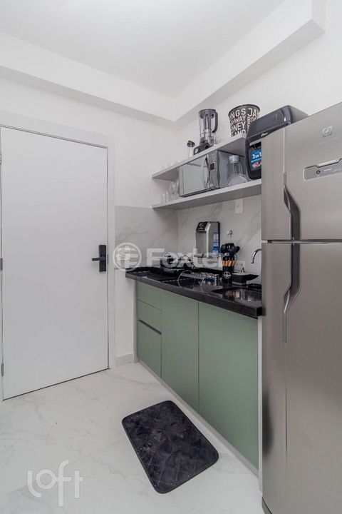 Image 5 - 876863