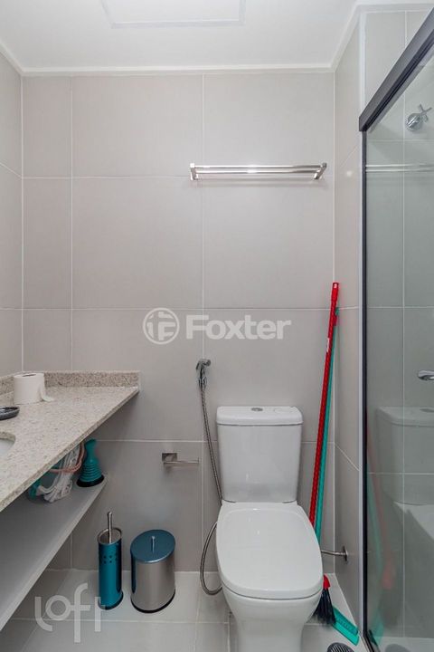 Image 8 - 876863