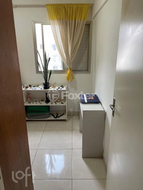 Image 7 - 876869