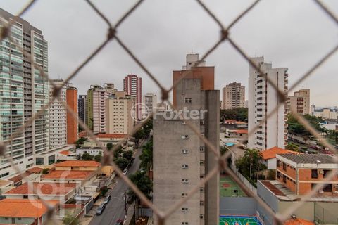 Image 8 - 876869