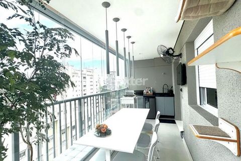 Image 5 - 876876