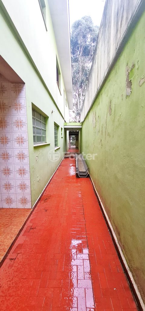 Image 9 - 876877