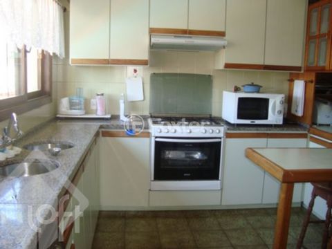 Image 9 - 876883