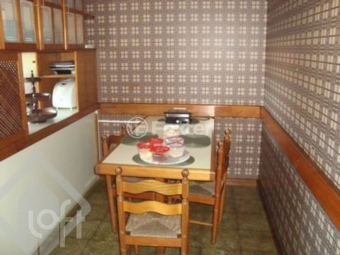 Image 8 - 876883