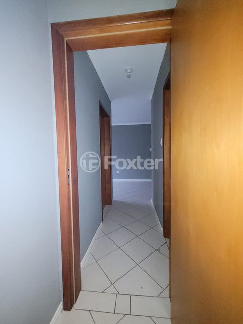 Image 10 - 876884