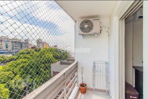 Image 8 - 876888