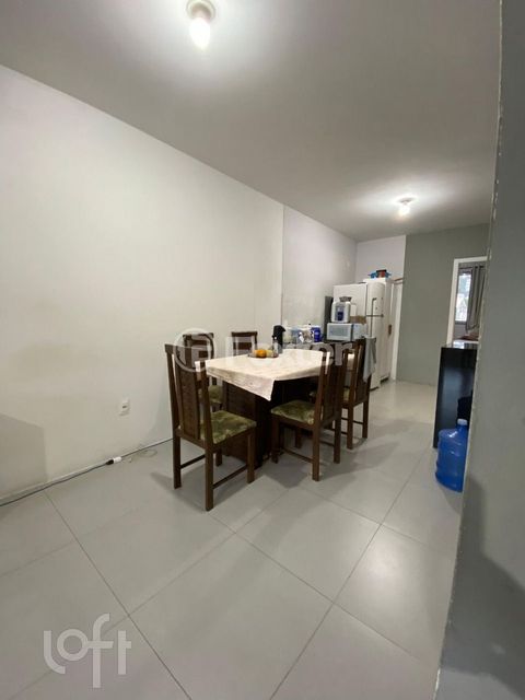 Image 3 - 876908
