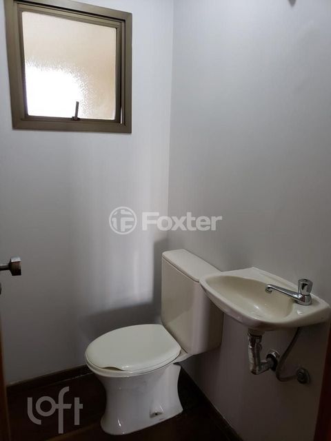Image 7 - 876909