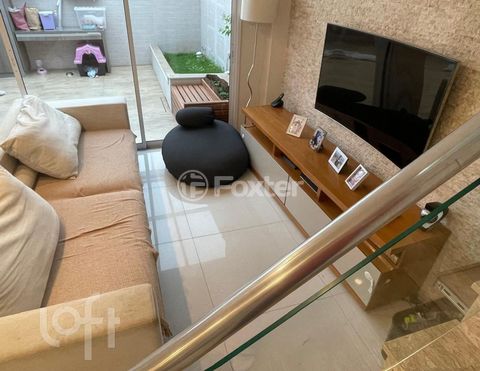 Image 9 - 876910