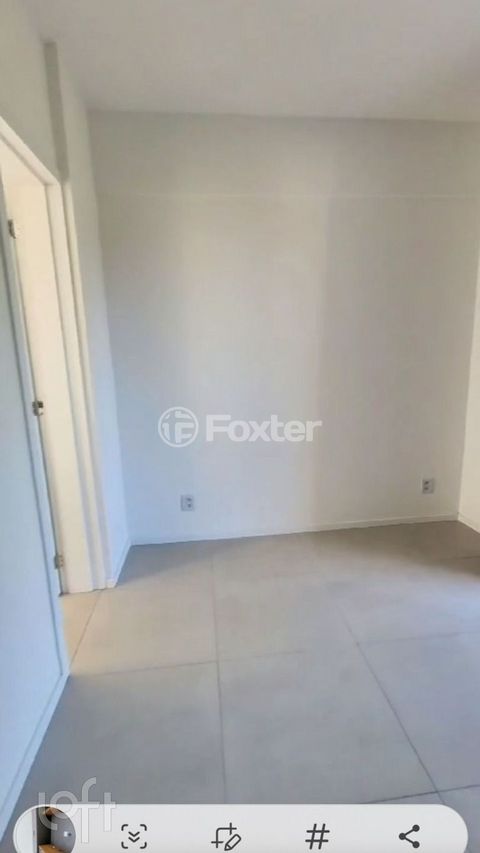 Image 7 - 876913