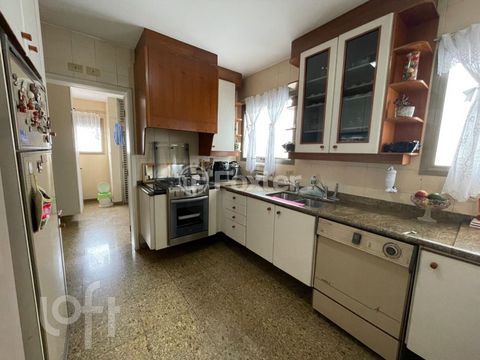 Image 10 - 876918