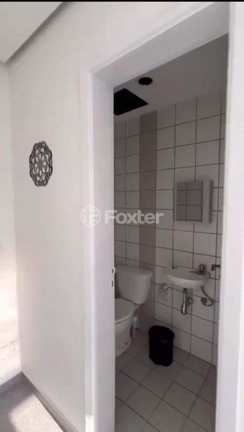 Image 3 - 876924