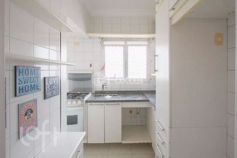 Image 4 - 876926