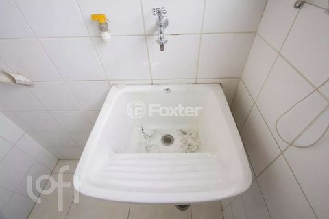 Image 9 - 876926