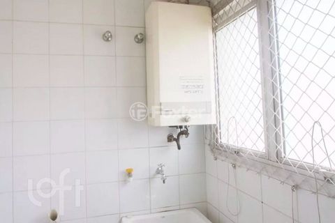 Image 8 - 876926