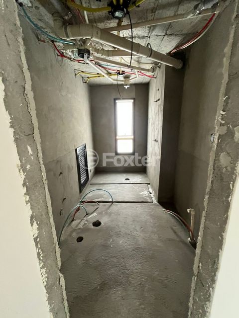 Image 10 - 876928