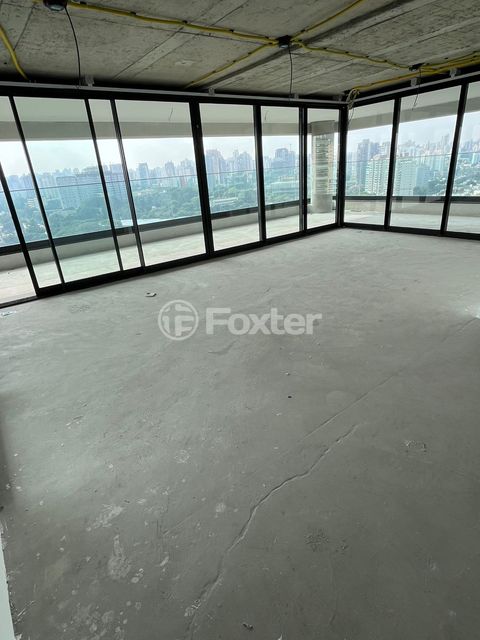 Image 11 - 876928